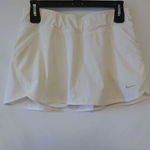 Nike Women's Dri-Fit Woven Running Skort Size M